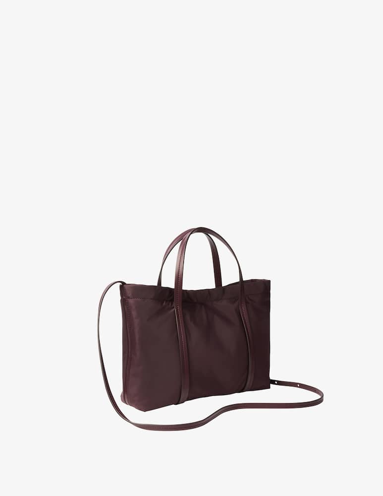 Calvin Klein Shopper piccola a tracolla in nylon - immagine 2 Calvin Klein Shopper piccola a tracolla in nylon - immagine 2