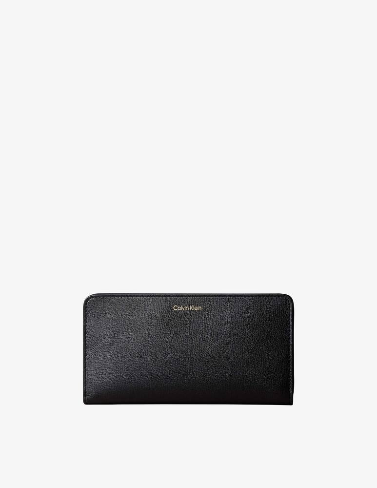 rinascente Calvin Klein Logo passport longfold wallet