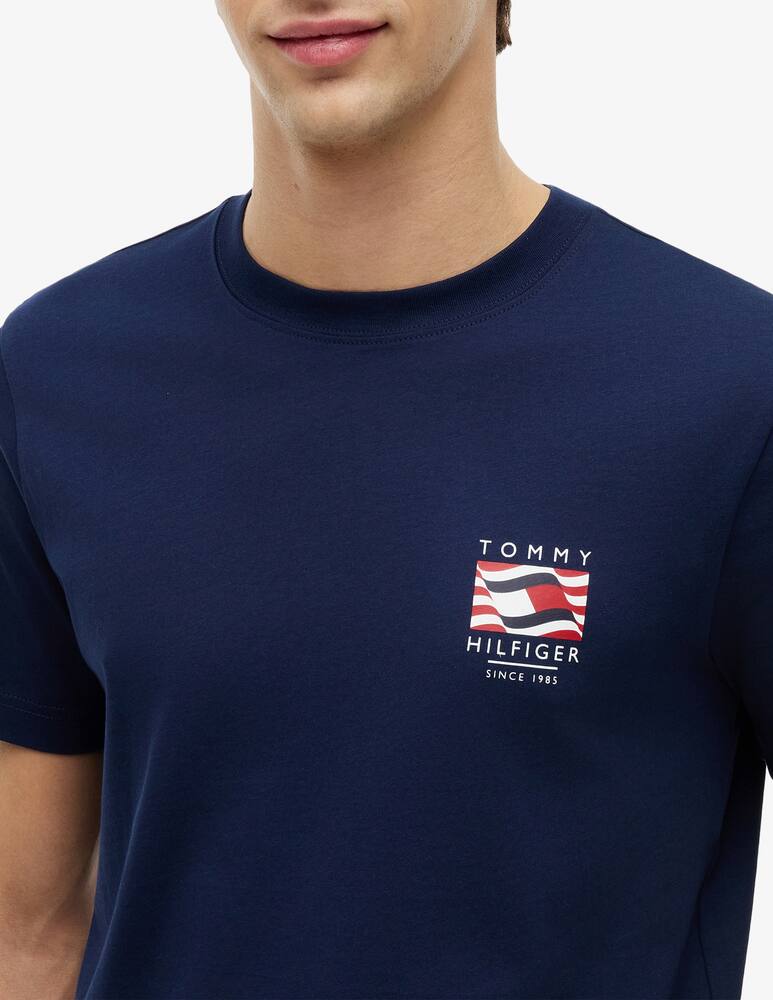 Tommy Hilfiger Flag logo t-shirt - picture 4 Tommy Hilfiger Flag logo t-shirt - picture 4