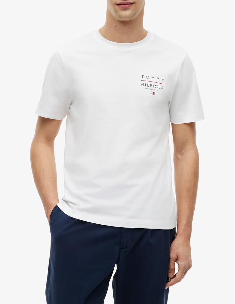 Tommy Hilfiger Chest logo t-shirt - picture 1 Tommy Hilfiger Chest logo t-shirt - picture 1