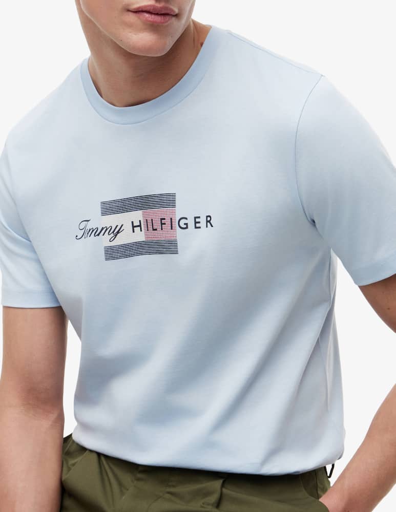 Tommy Hilfiger Script flag logo t-shirt - picture 4 Tommy Hilfiger Script flag logo t-shirt - picture 4