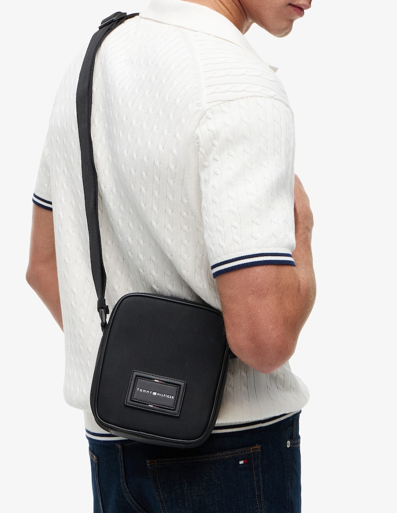 Tommy Hilfiger Foundation mini reporter bag - picture 2 Tommy Hilfiger Foundation mini reporter bag - picture 2
