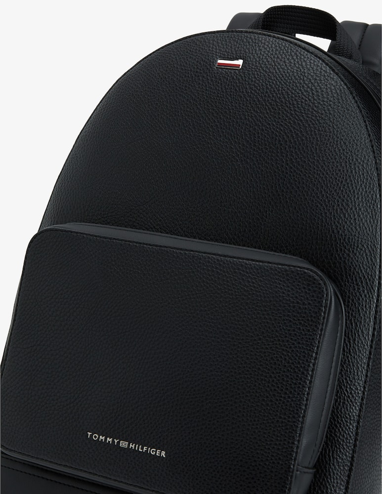 Tommy Hilfiger Central faux leather backpack - picture 4 Tommy Hilfiger Central faux leather backpack - picture 4