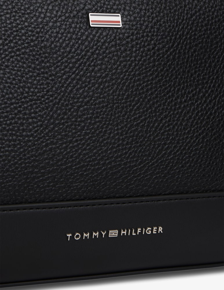 Tommy Hilfiger Central faux leather pouch - picture 3