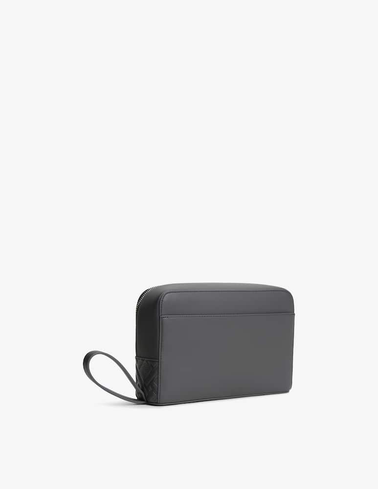 Tommy Hilfiger Flag embossed pouch - picture 2 Tommy Hilfiger Flag embossed pouch - picture 2