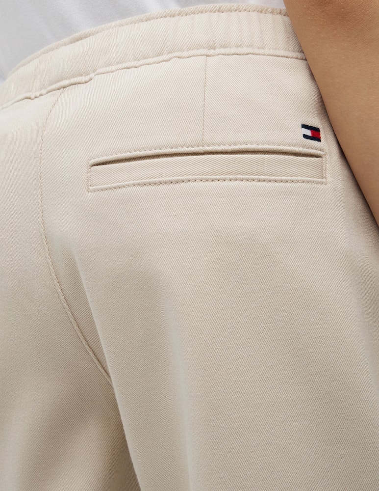 Tommy Hilfiger Pantaloni pull on baggy morbidi - immagine 5 Tommy Hilfiger Pantaloni pull on baggy morbidi - immagine 5