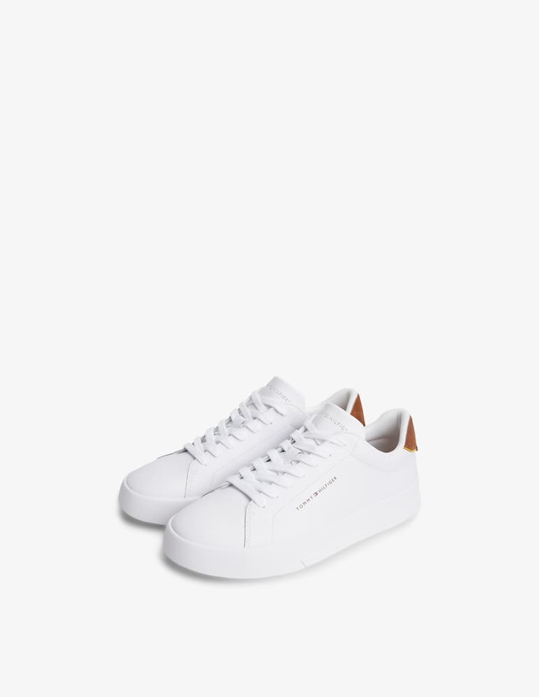 Tommy Hilfiger Court leather sneakers - picture 2 Tommy Hilfiger Court leather sneakers - picture 2