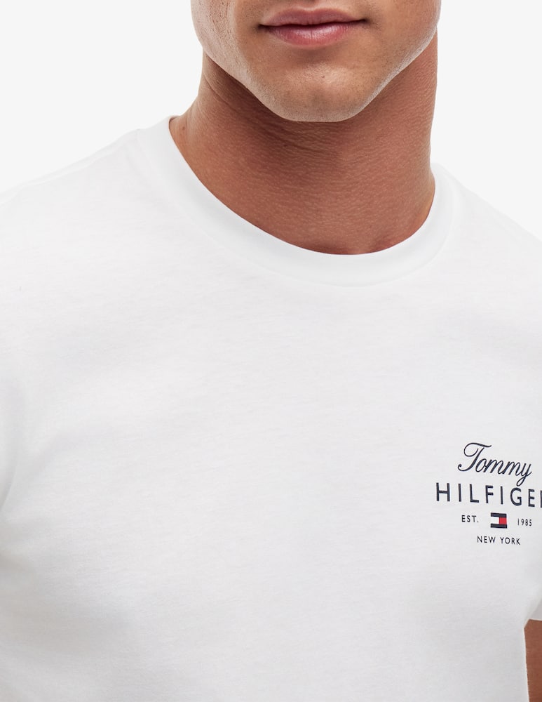 Tommy Hilfiger Script logo cotton t-shirt - picture 4 Tommy Hilfiger Script logo cotton t-shirt - picture 4