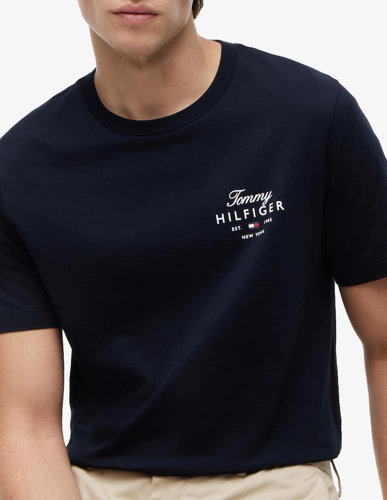 Tommy Hilfiger Script logo t-shirt - picture 4 Tommy Hilfiger Script logo t-shirt - picture 4