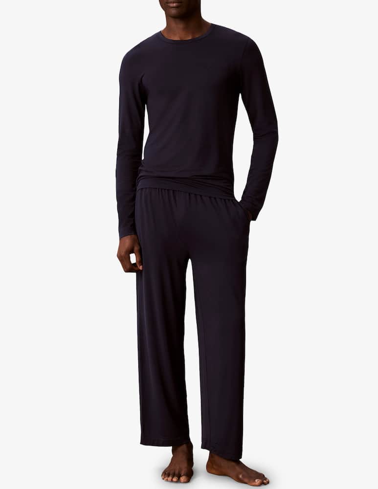 Calvin Klein Modal long-sleeve pyjama set - picture 2 Calvin Klein Modal long-sleeve pyjama set - picture 2