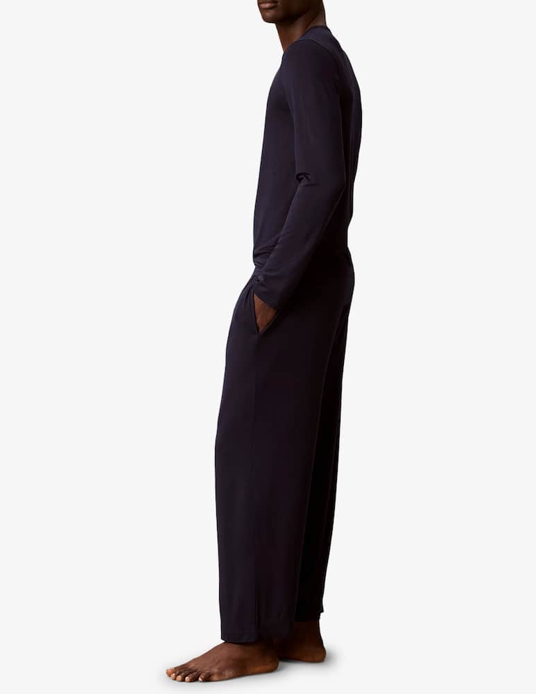 Calvin Klein Modal long-sleeve pyjama set - picture 4 Calvin Klein Modal long-sleeve pyjama set - picture 4