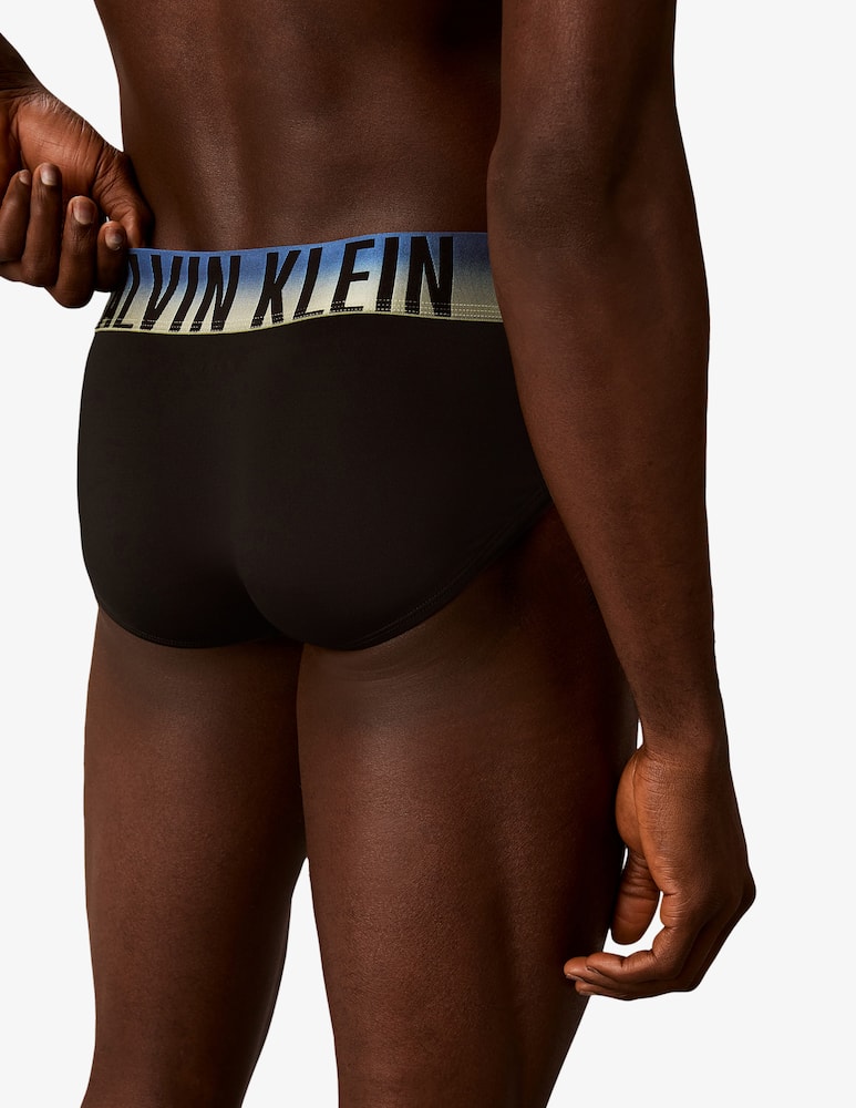 Calvin Klein Pack 3 slip in microfibra Intense Power - immagine 4 Calvin Klein Pack 3 slip in microfibra Intense Power - immagine 4