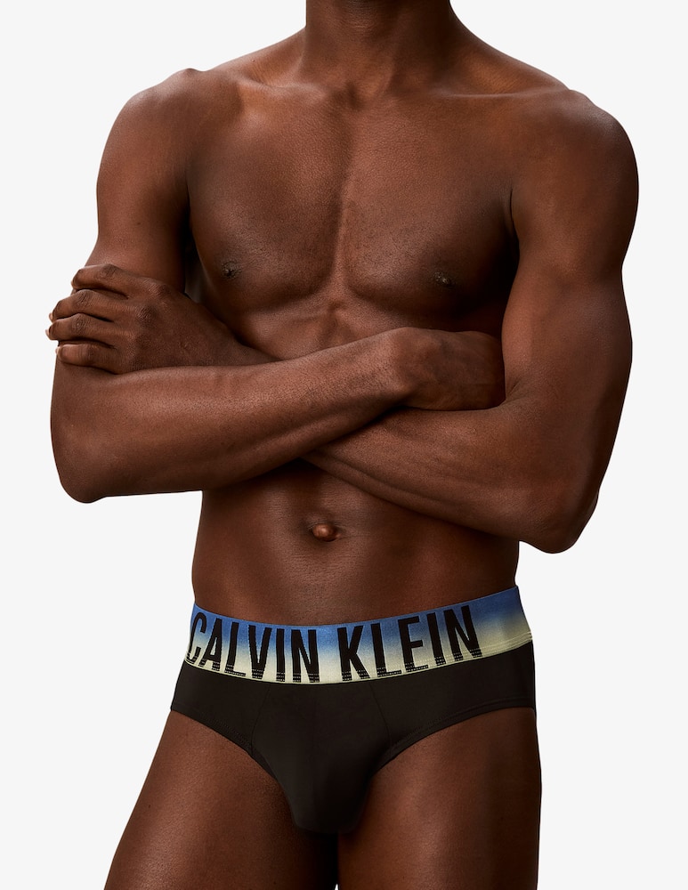 Calvin Klein Pack 3 slip in microfibra Intense Power - immagine 5 Calvin Klein Pack 3 slip in microfibra Intense Power - immagine 5