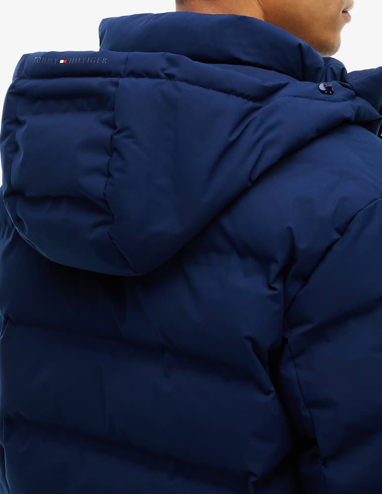 Tommy Hilfiger Giacca tech termosaldata con cappuccio - immagine 6 Tommy Hilfiger Giacca tech termosaldata con cappuccio - immagine 6