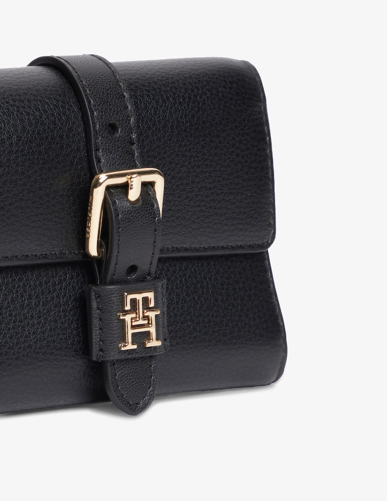 Tommy Hilfiger Trifold wallet with buckle - picture 4