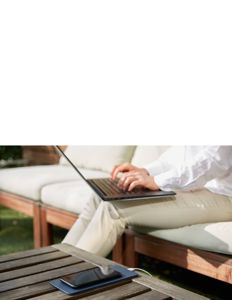 rinascente Pout Hands 3 Split Wireless Charging Mouse Pad Detachable - Blue